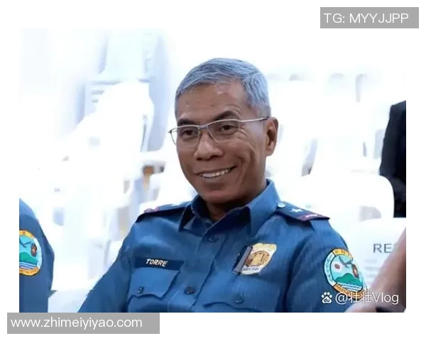 避雷足球明星揭秘谁是球场上的安全卫士与风头人物